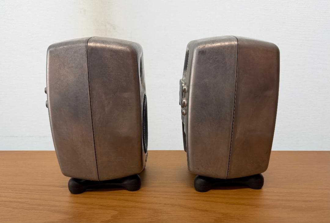 GENELEC G One RAW スタジオモニタースピーカー
