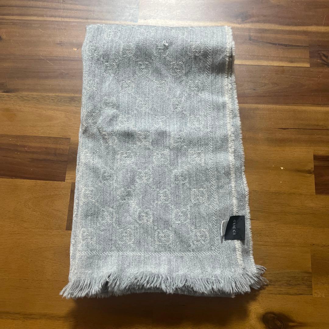 GUCCI グレー GGパターン マフラー