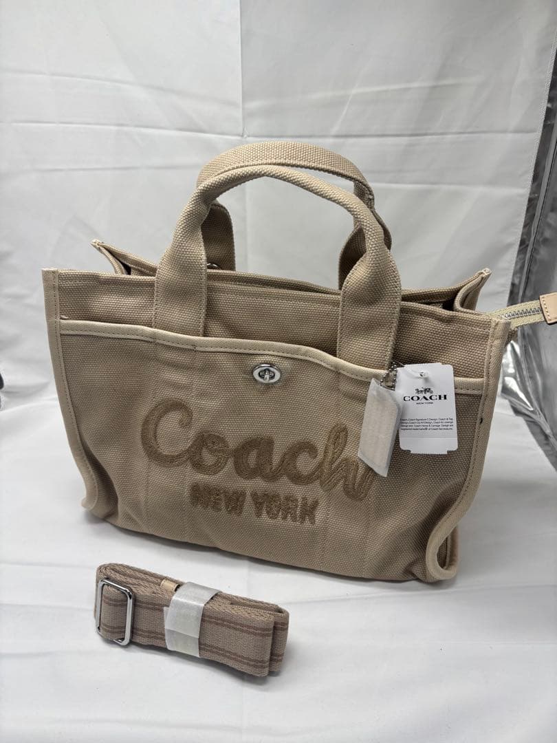 COACH カーゴ トートバッグ ベージュ　(新品・未使用)