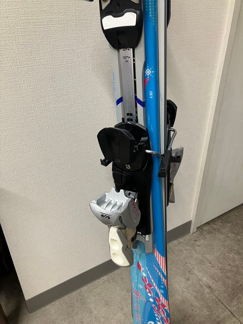 【新品】Salomon サロモン　arc en ciel スキー板137センチ