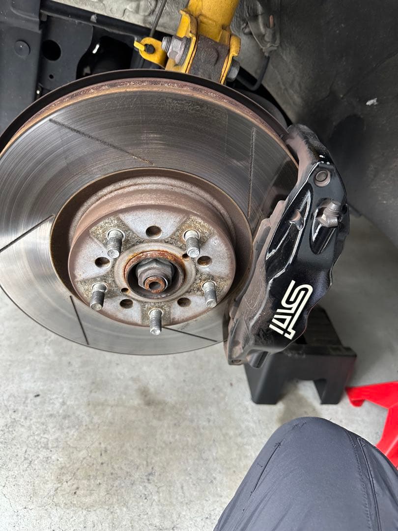 STI ブレンボブレーキキャリパー