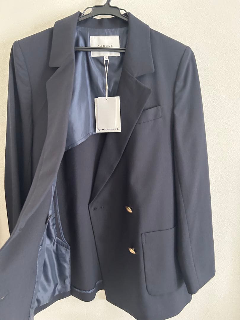 CADUNE ライトテーラードジャケット紺 36