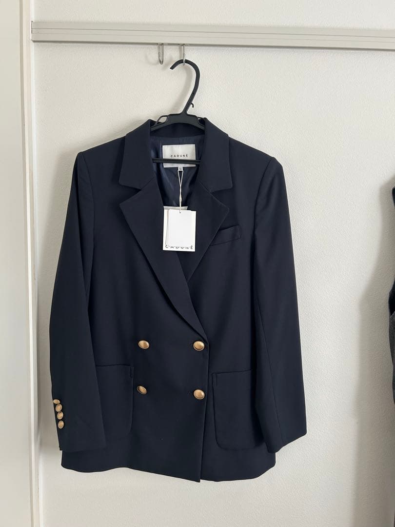 CADUNE ライトテーラードジャケット紺 36