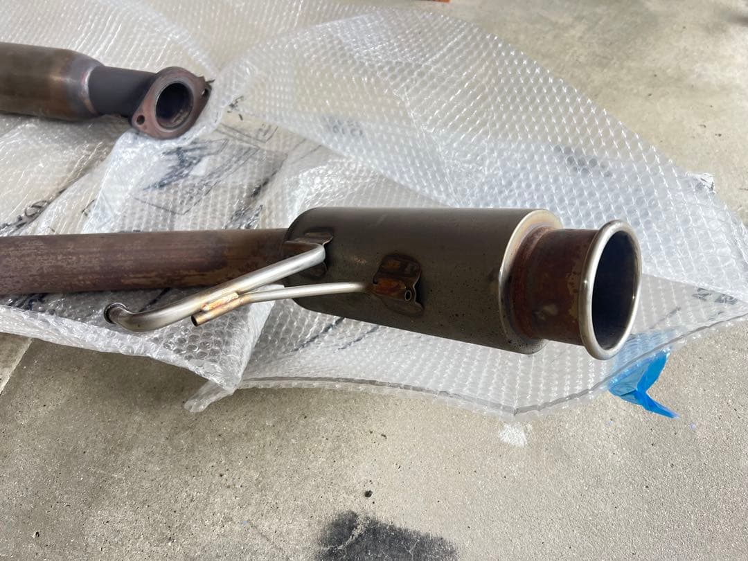 キャラバン　NV350 e26 フジツボマフラー　ディーゼル