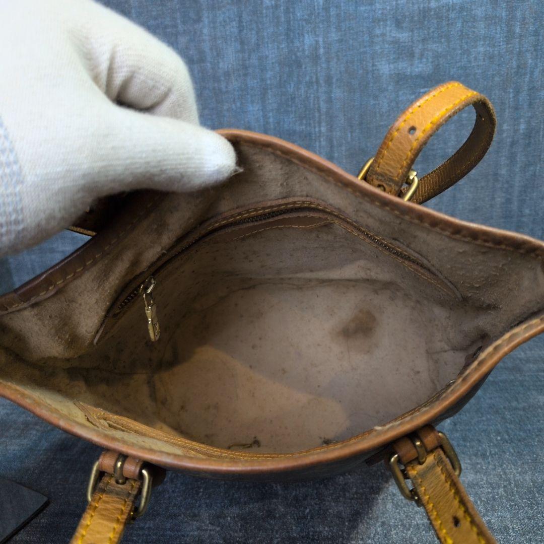 ルイヴィトン usa製 モノグラム M42238 バケットPM ポーチ無