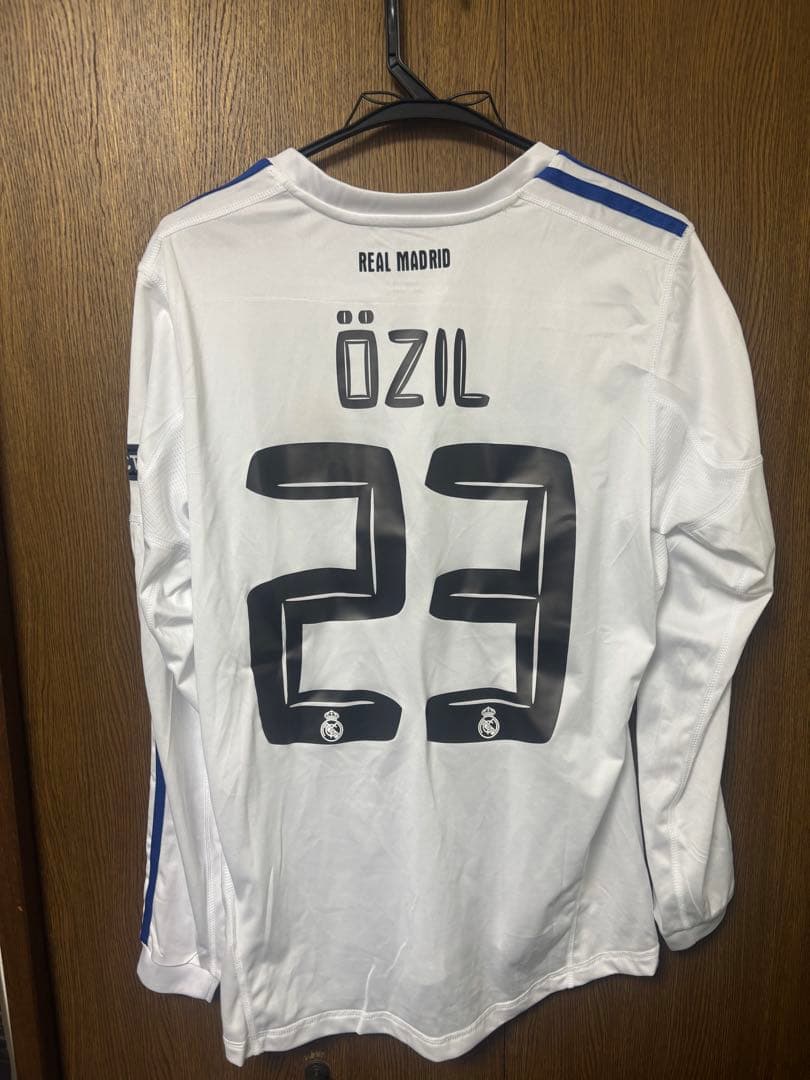 レアル・マドリード エジル ユニフォーム