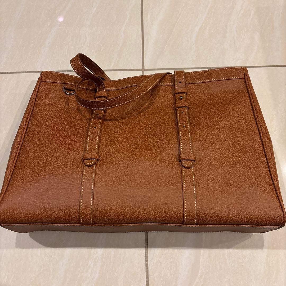 バレンシアガバッグ