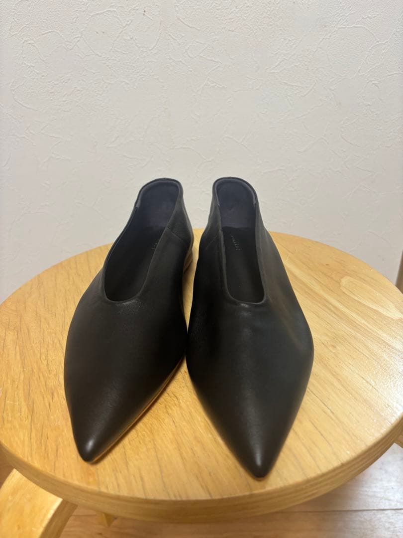 BONITAS/ボニータス レザーポインテッドパンプス