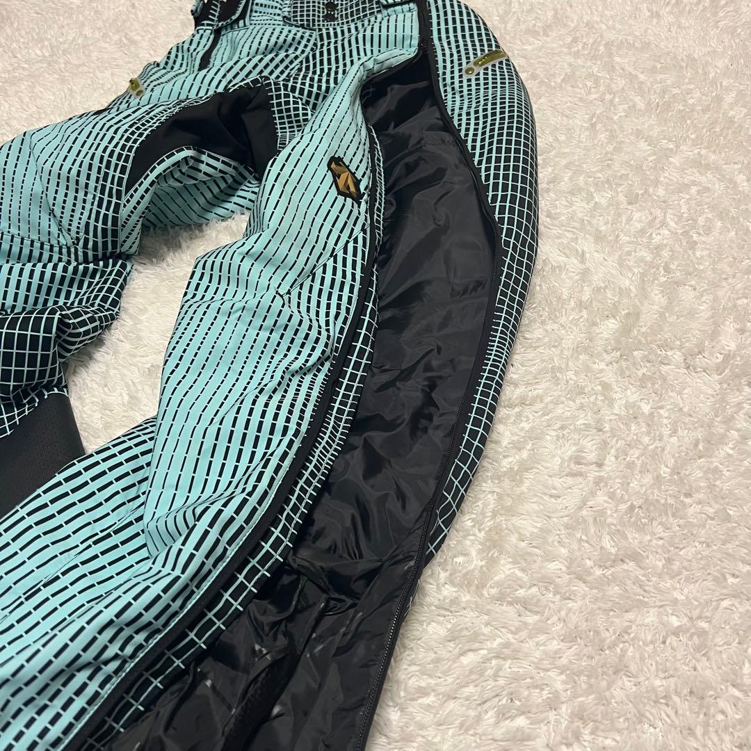 DESCENTE デサント　スキーウェア　上下　スノーウェア