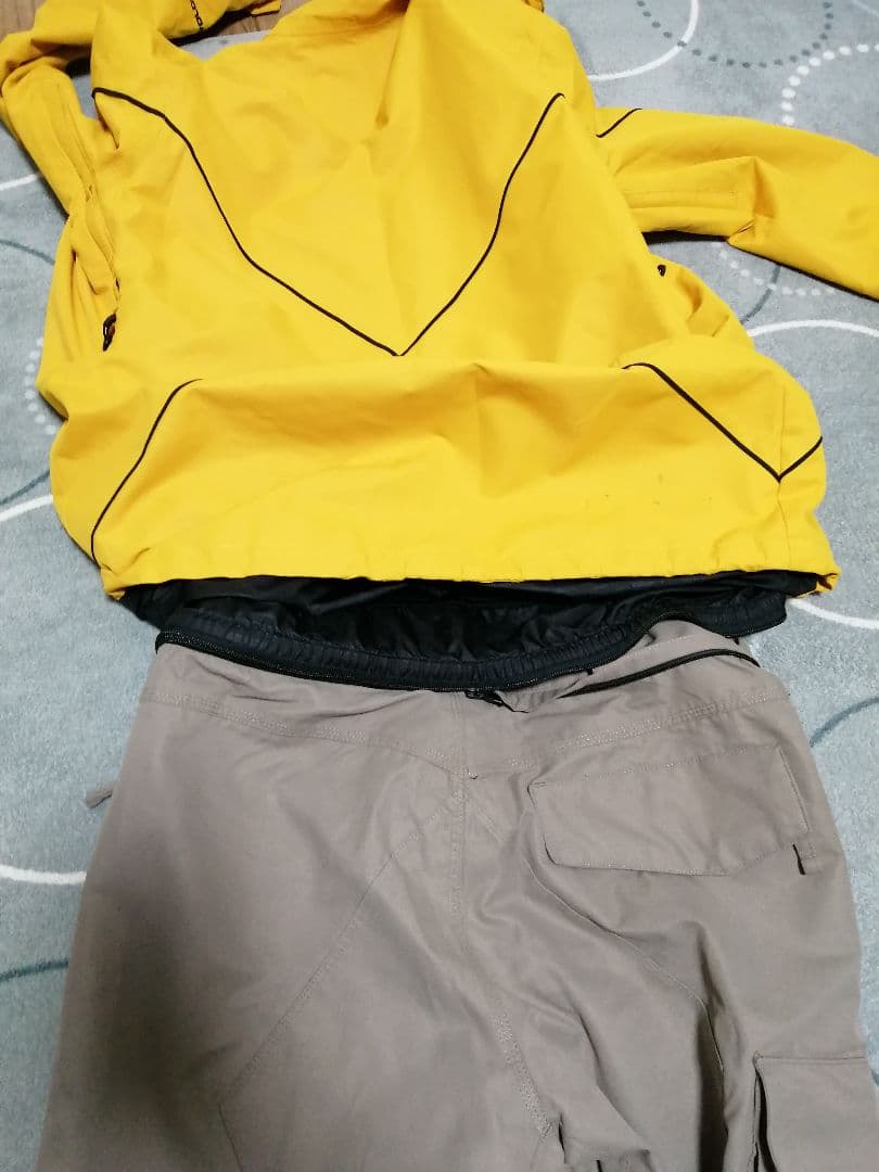 volcom スノーボードウェア　上下セット
