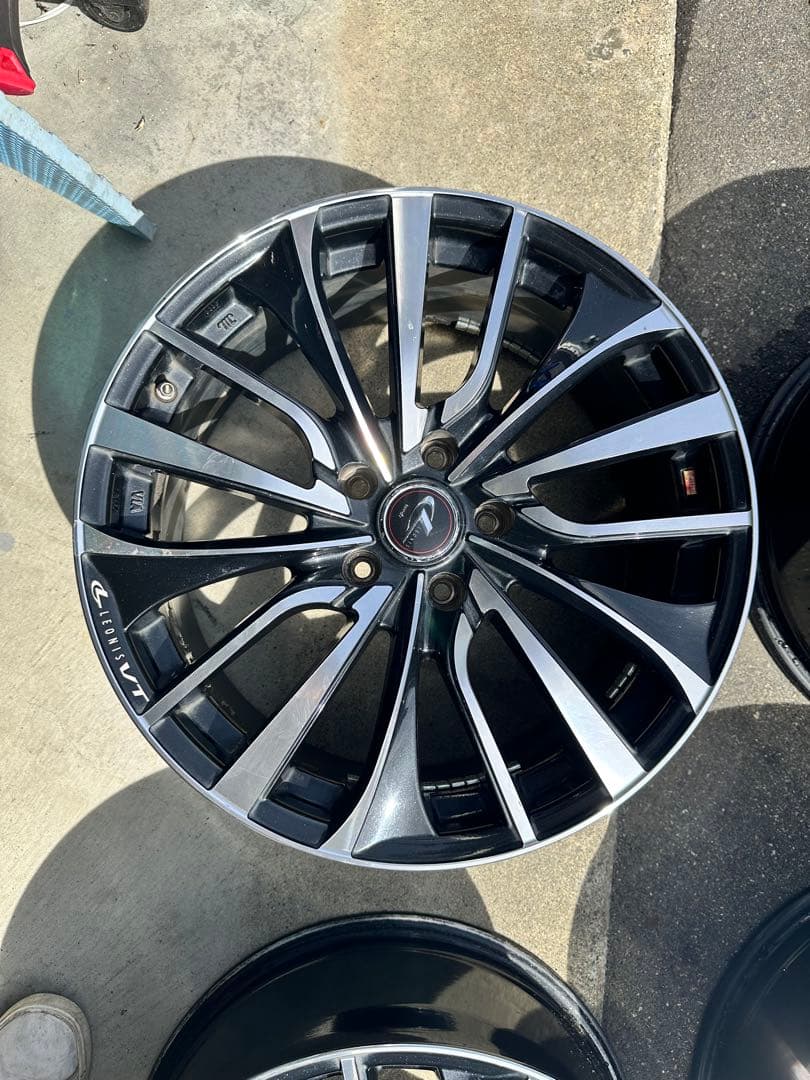 18インチ スポークデザイン ホイール　4本