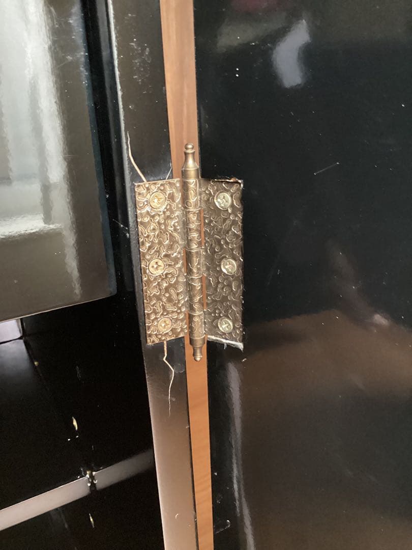 骨董家具　アジアンスタイル 木製収納家具 鳥と花の装飾