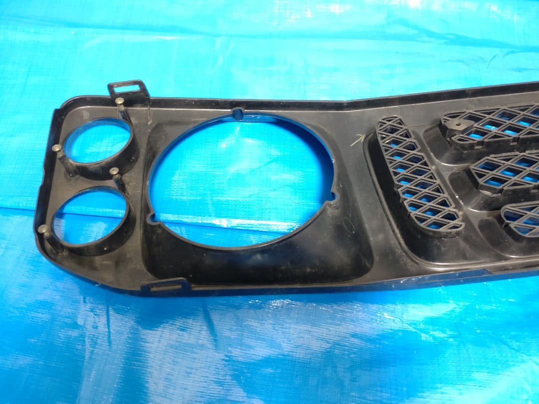 スズキ ジムニー ja22 ja12 爪折れ無し 純正グリル 送料無料