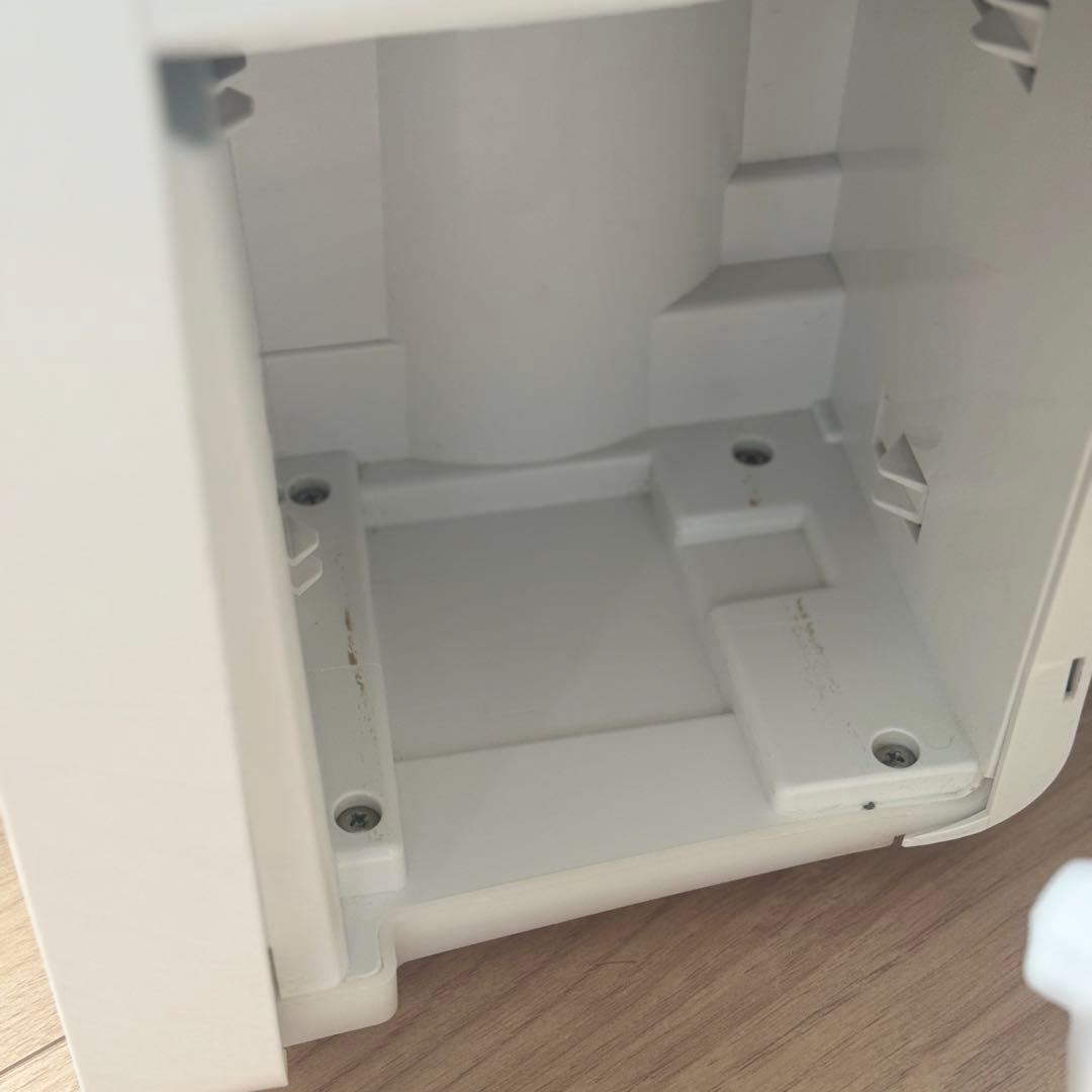 ☆シャープ　衣類除湿乾燥機　 CV-L71-W　2022年生