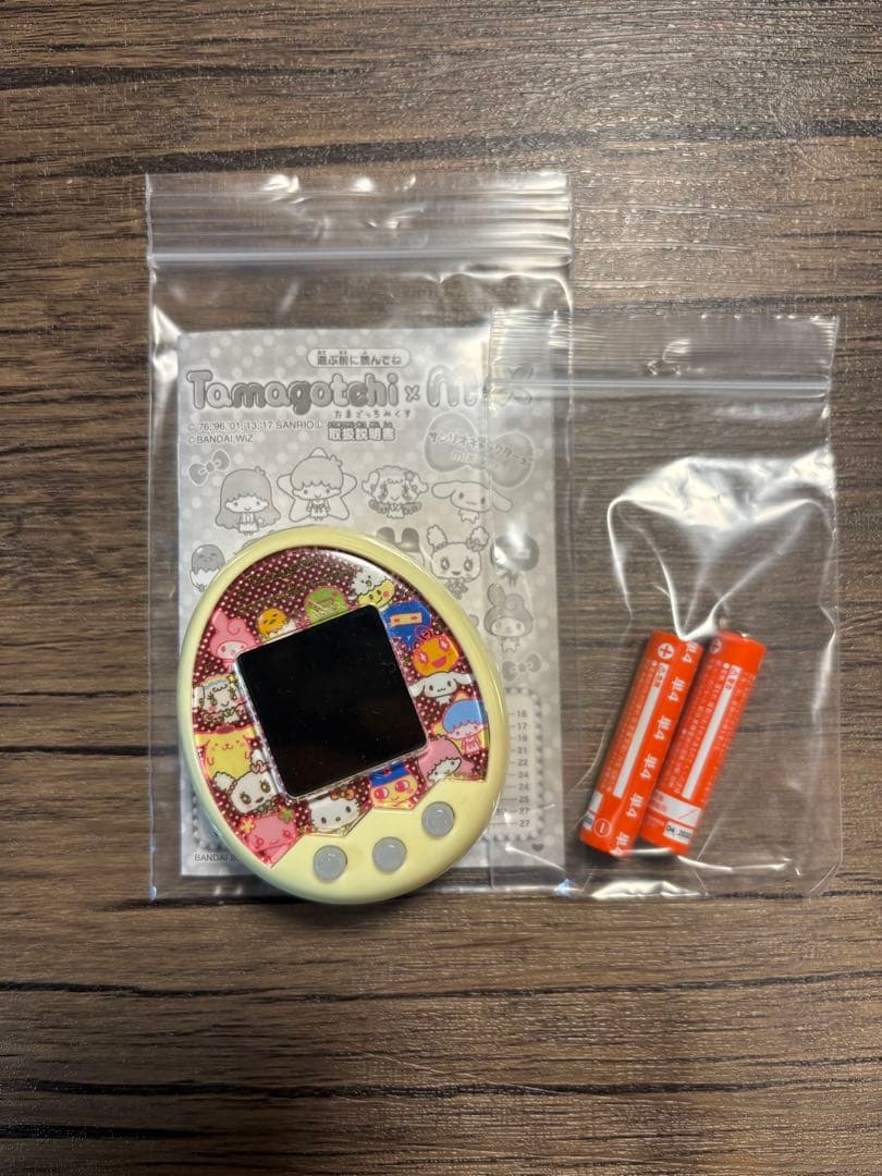 たまごっちみーつ　みくす　サンリオキャラクターズ〈CoccoNutsさん限定〉