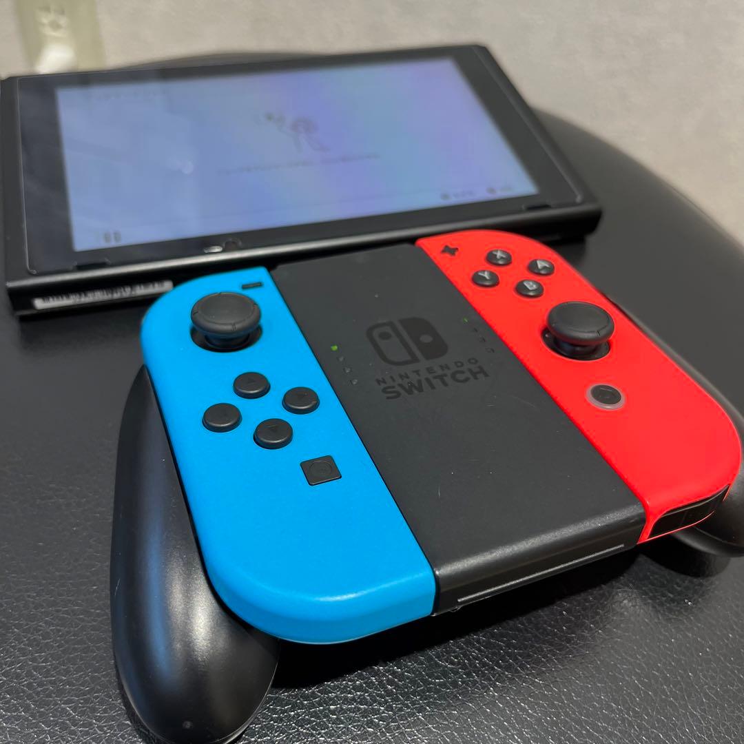 267☆スイッチ☆Switch☆本体&ジョイコン左右セット☆送料込☆不具合無☆