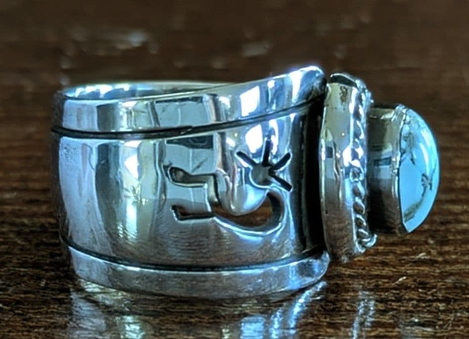 アメリカインディアンジュエリー☆ターコイズ シルバーリングココペリ 彫刻入り