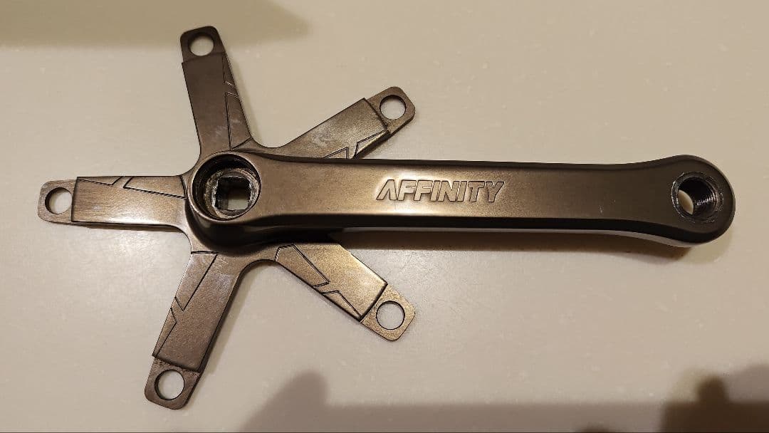 AFFINITY クランクアーム