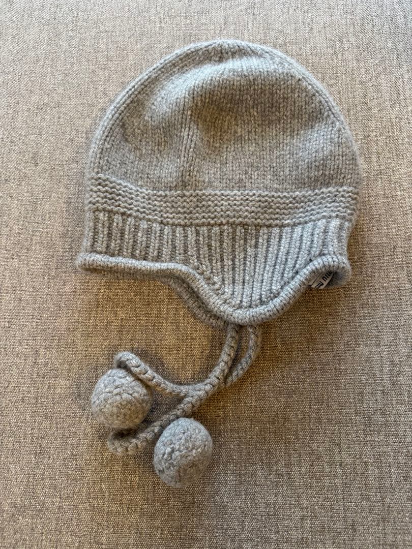 ミュウミュウ ニット帽