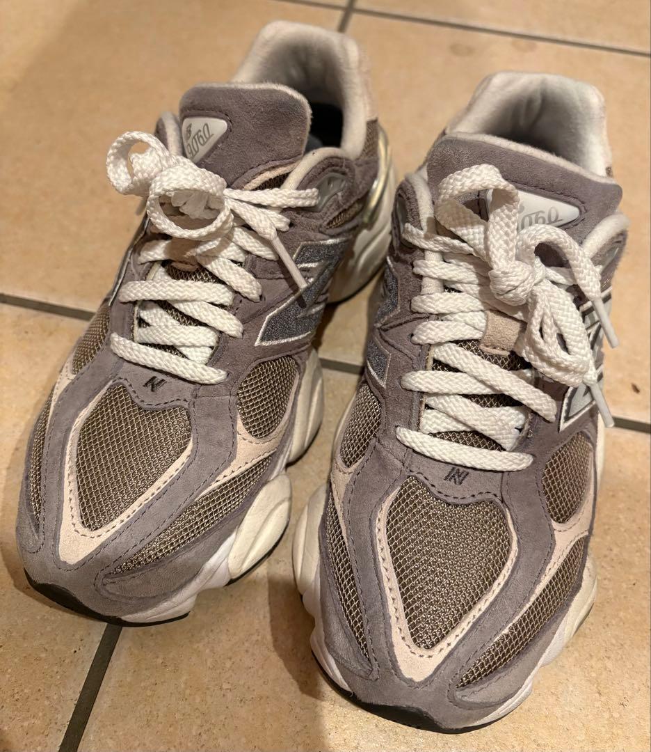 New Balance 9060 グレー スニーカー　23cm