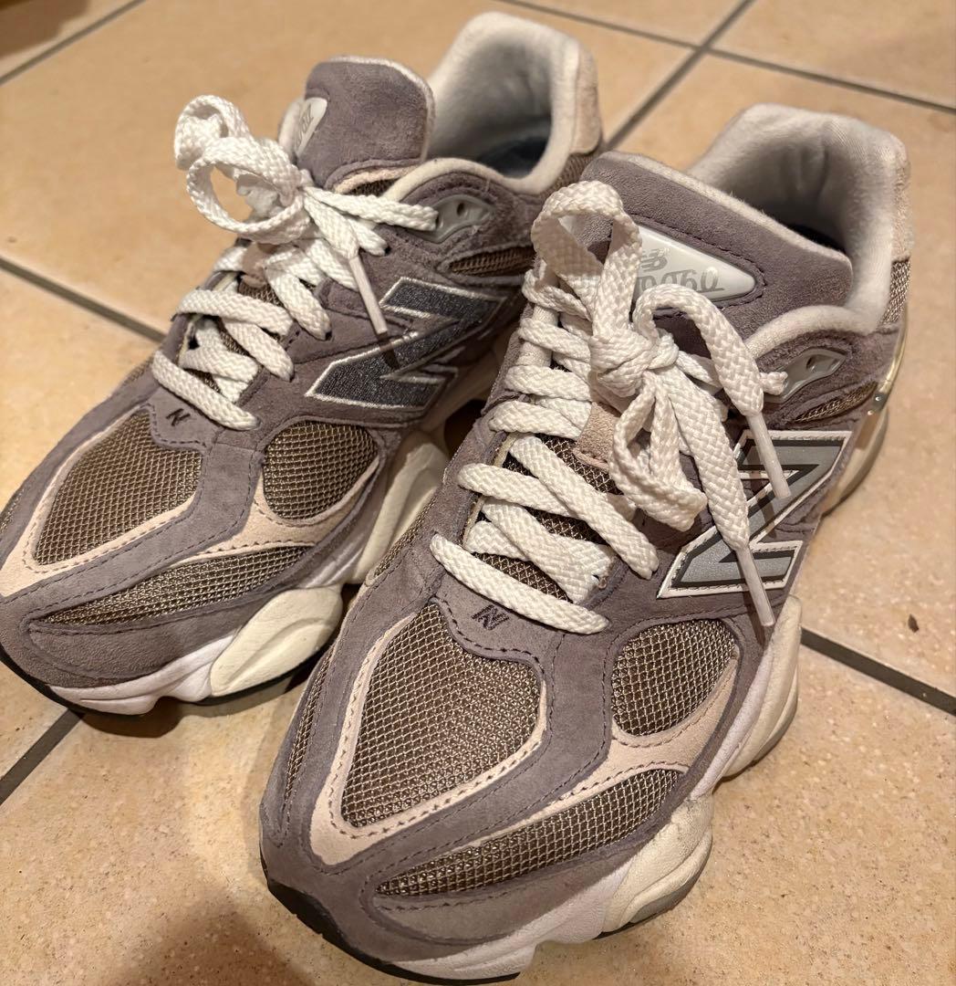 New Balance 9060 グレー スニーカー　23cm