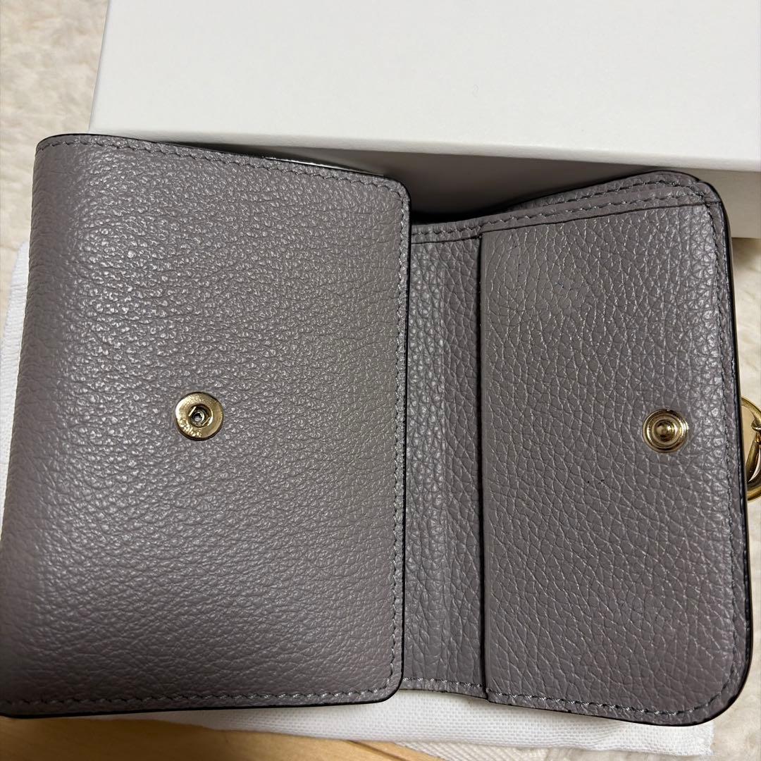 Chloé アルファベットミニ3つ折り財布