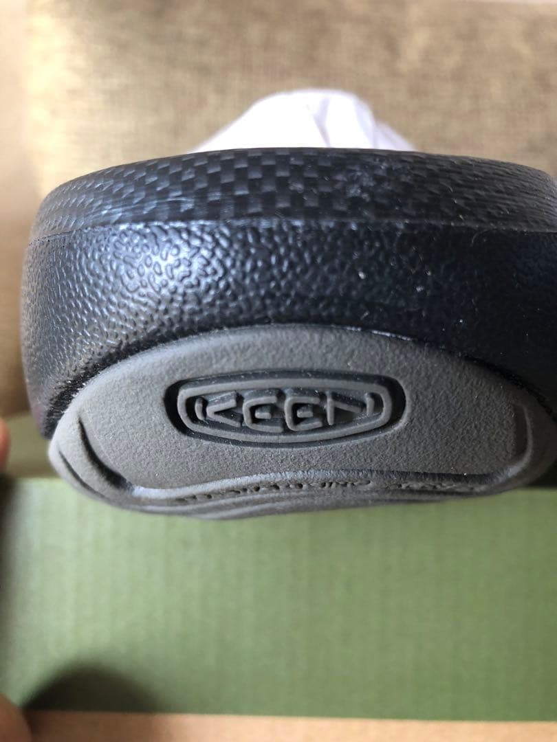 希少サイズ29！もう出ない超激レア！KEEN キーンヨギアーツグラファイト！