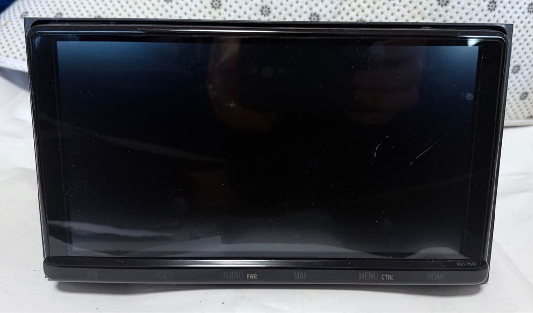 トヨタ純正ナビ 50プリウス取り外し 動作確認済 小傷あり