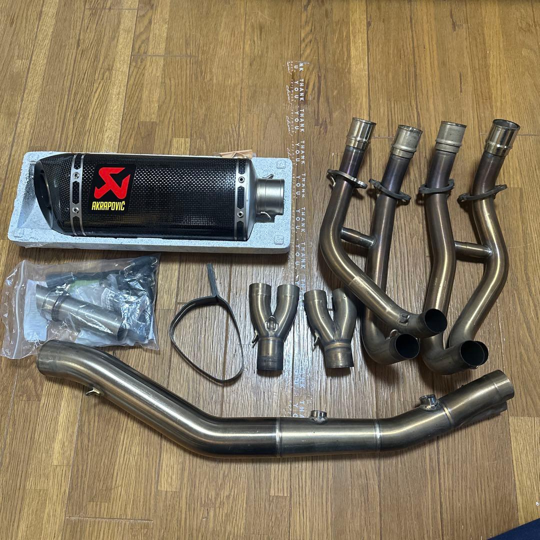 最終値下げAkrapovic カーボンファイバー マフラー ZX4R ZX25R