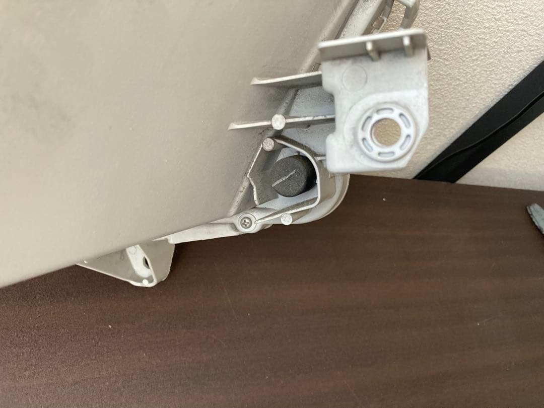 プロボックスサクシード(NSP160V)左ヘッドライト