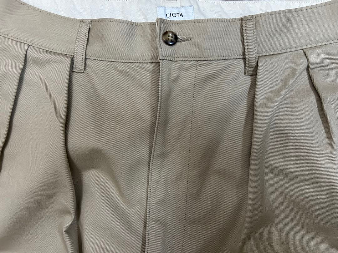 ciota 2タックチノパンツ　ベージュ　サイズ4