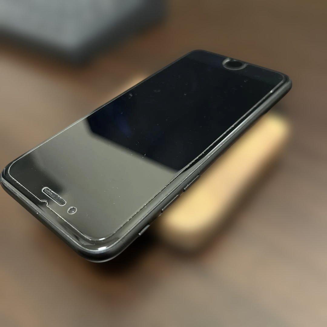 千*ん様 iPhone SE 第2世代 本体 バッテリー最大容量74%