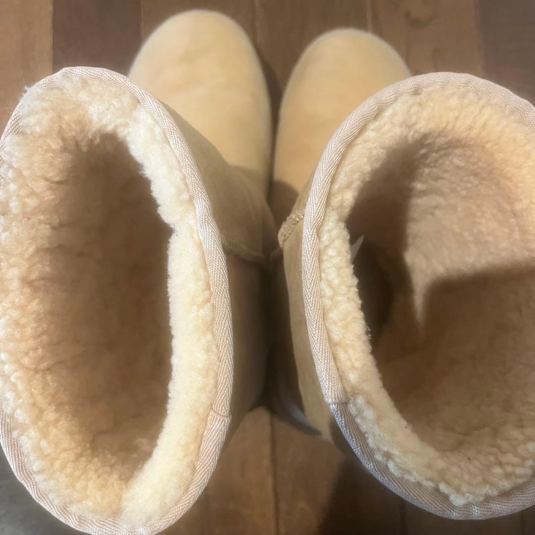 廃盤色 UGG アグ クラシック ショート ムートンブーツ サンド ベージュ