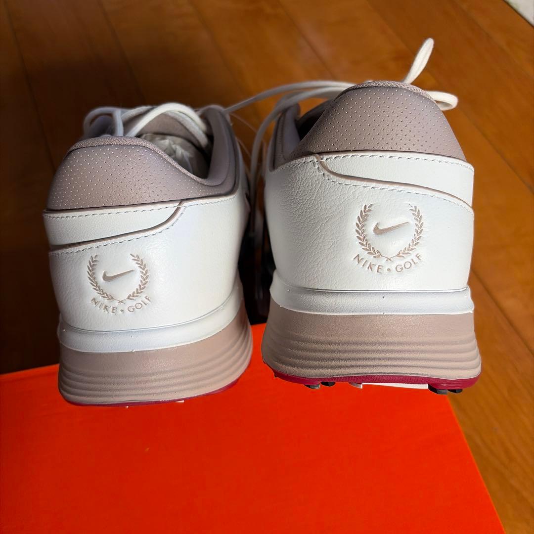 希少　ナイキ　ヴィクトリーツアー4 ゴルフシューズ27cm 新品未使用！