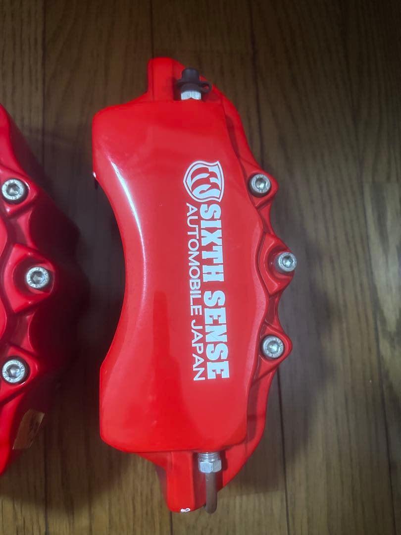 プリウスα SIXTH SENSE ブレーキキャリパー レッド