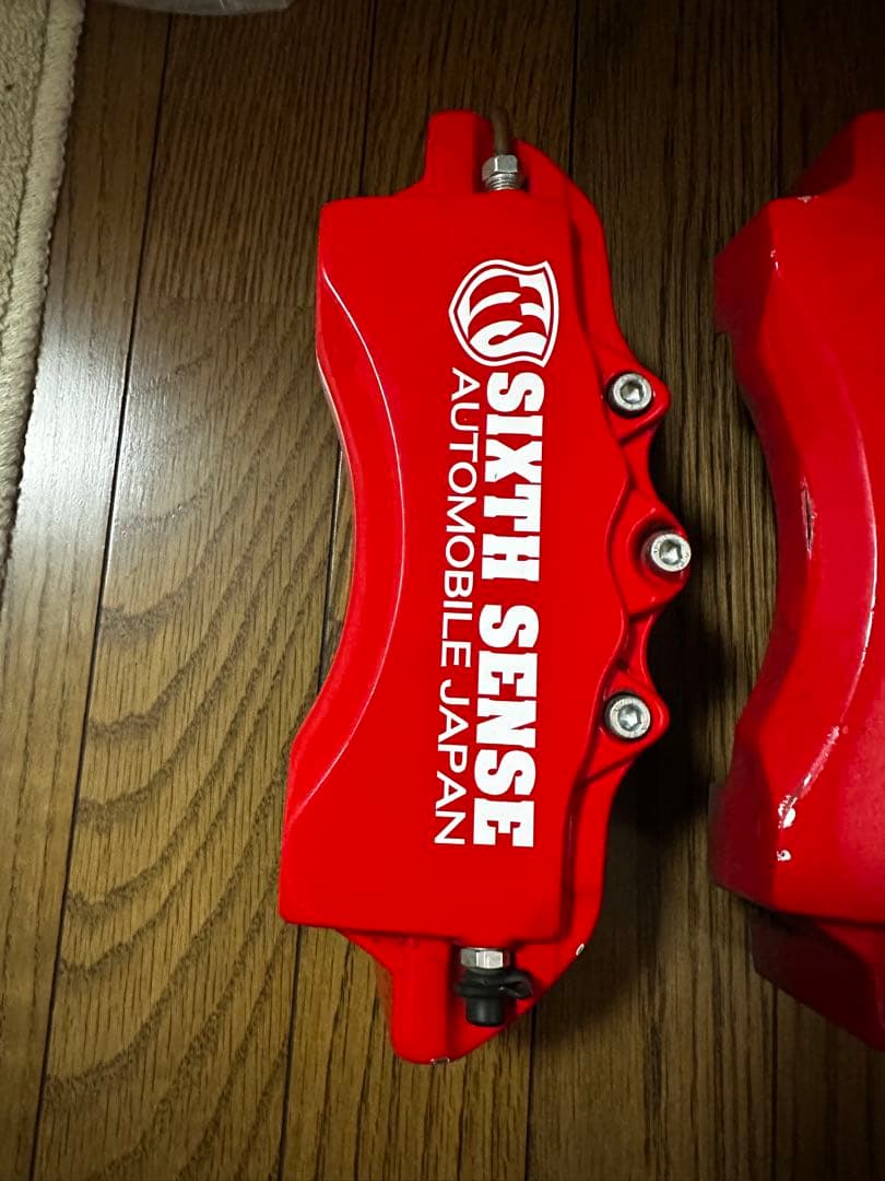 プリウスα SIXTH SENSE ブレーキキャリパー レッド