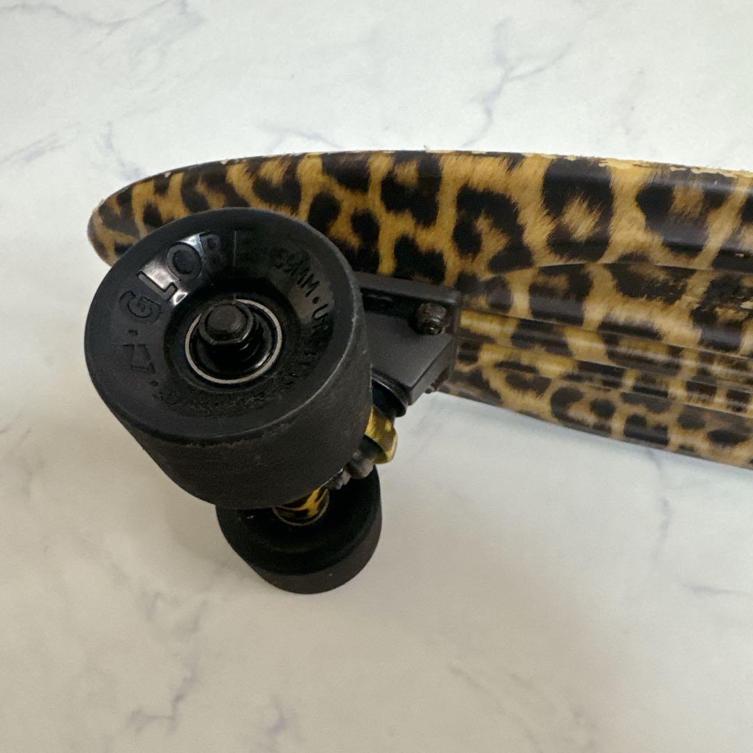 GLOBE ミニクルーザー 豹柄 レオパード