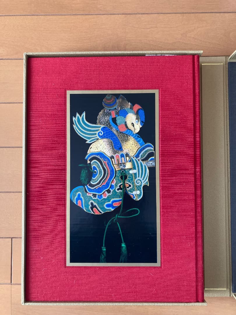 雅楽のデザイン　王朝装束の美意識　小学館