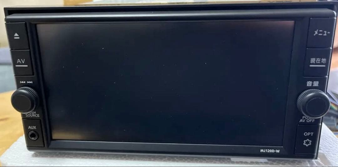 yl5-010j-04 日産純正品カーナビ