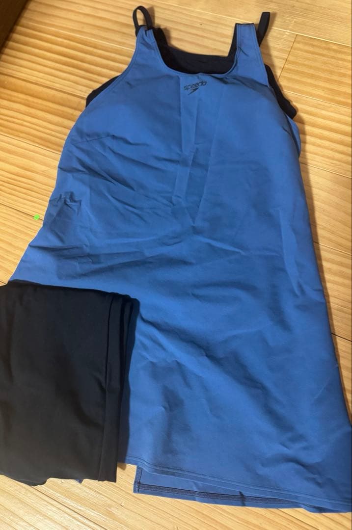 水着・ラッシュガード ASA