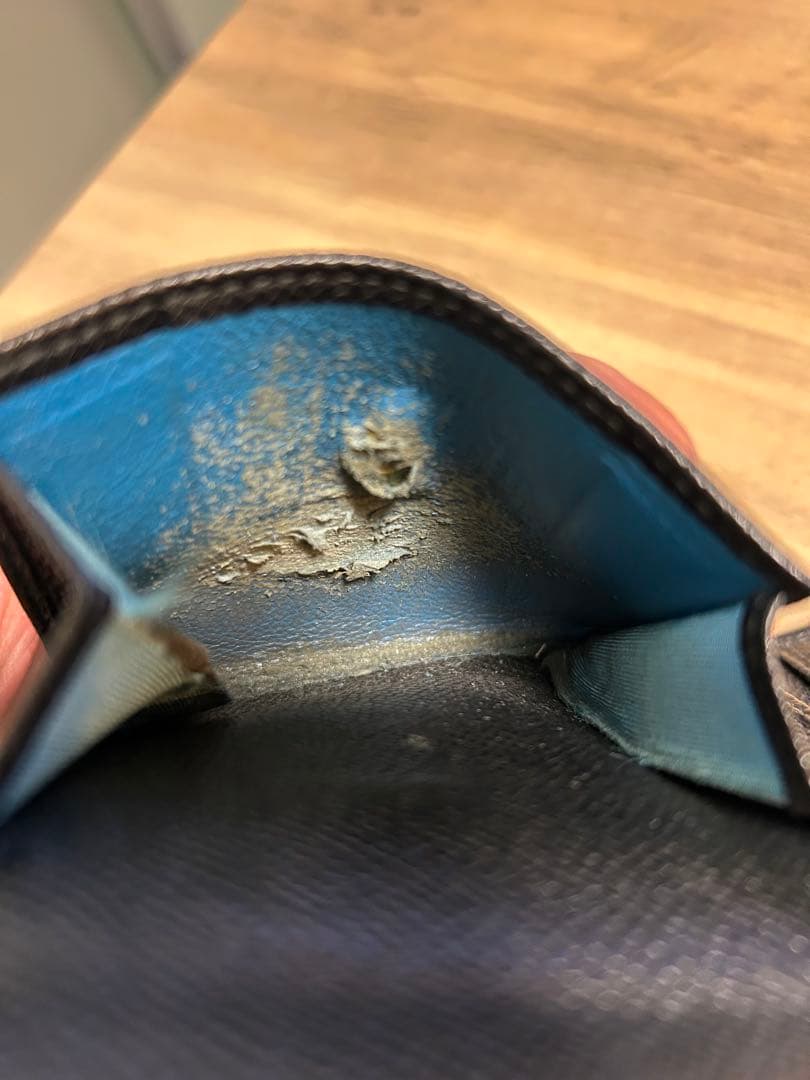 ブルガリ　二つ折り財布