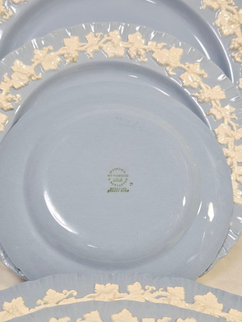 【ウェッジウッド】クイーンズウェア　プレート3枚２セット