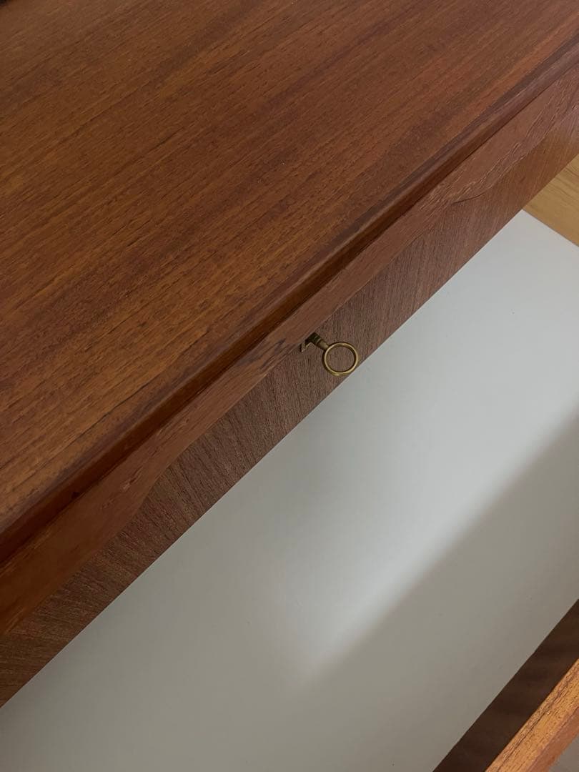 noke　北欧家具ヴィンテージ　チーク チェストBOARD社製