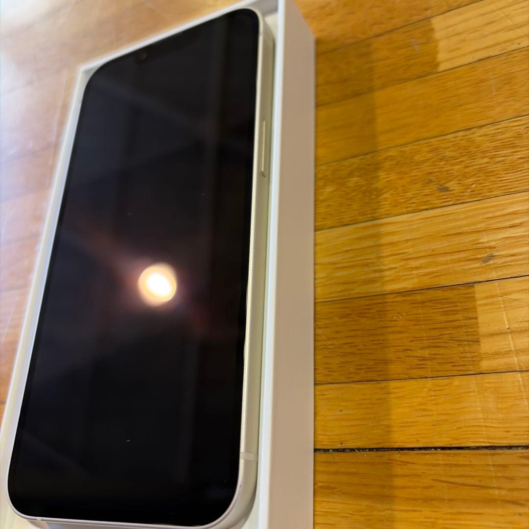 iPhone13 スターライト 128GB