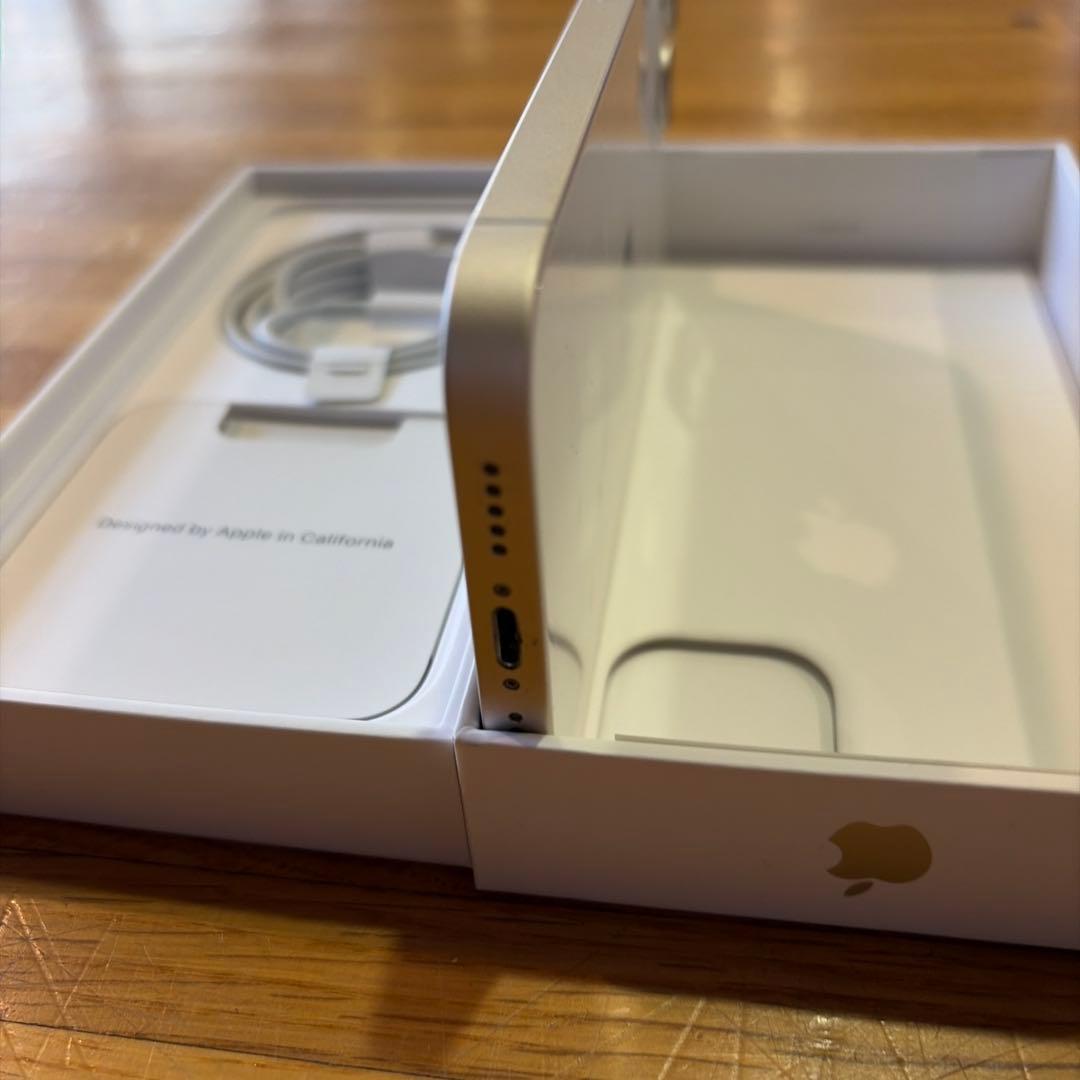 iPhone13 スターライト 128GB