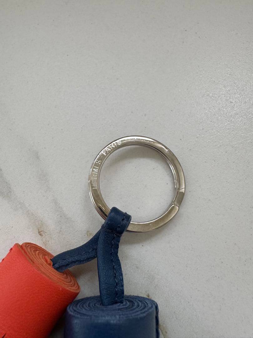 レザー フリンジ キーホルダー オレンジ ネイビー　美品