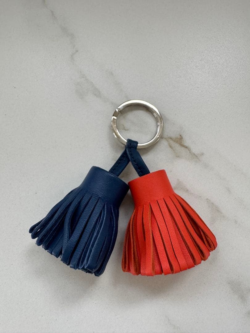 レザー フリンジ キーホルダー オレンジ ネイビー　美品