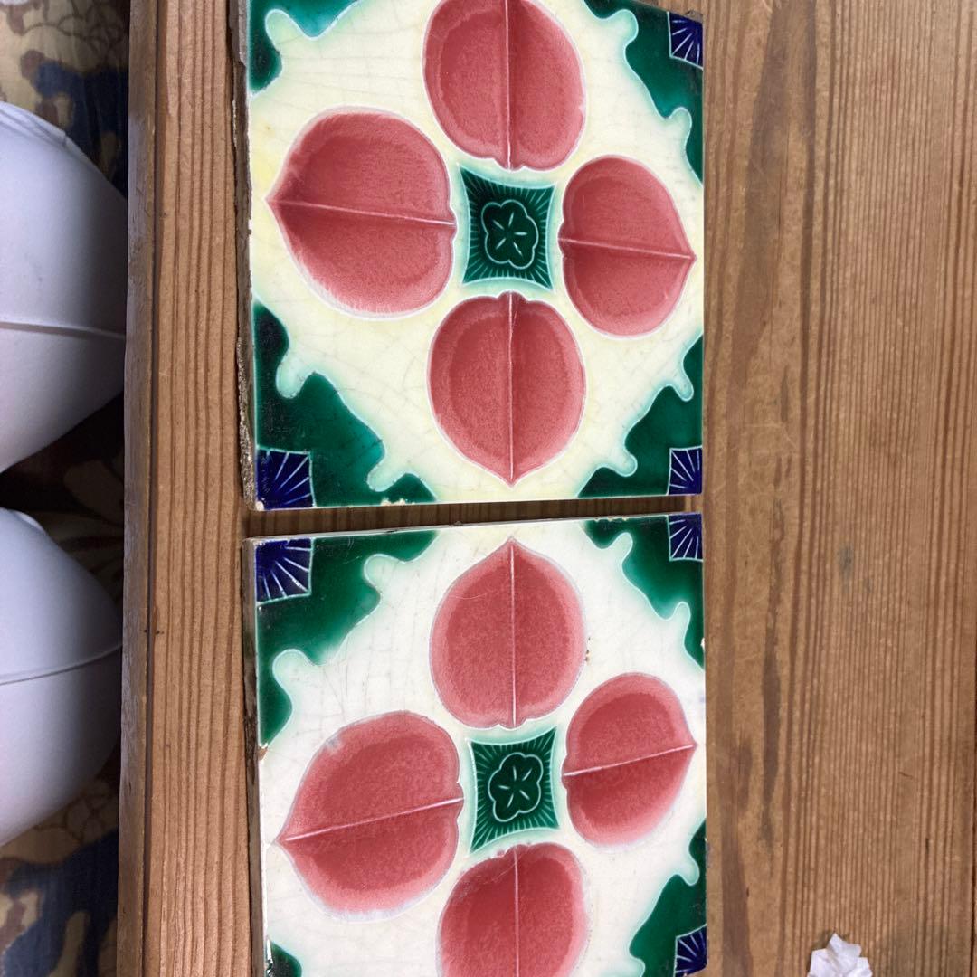 アンティークタイル２枚