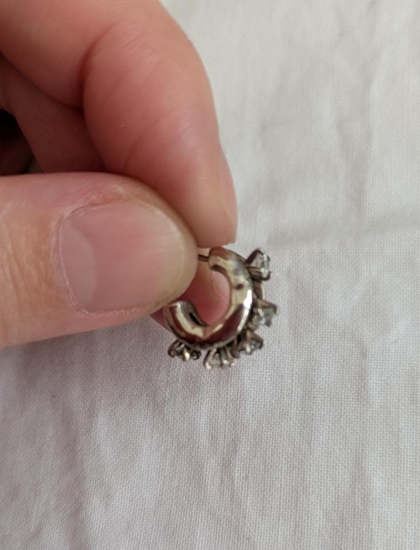 み*み様 e.m.ジルコニア縦並びシルバーピアス*イーエム