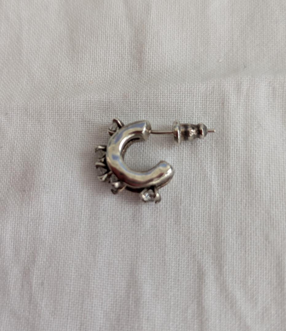 み*み様 e.m.ジルコニア縦並びシルバーピアス*イーエム